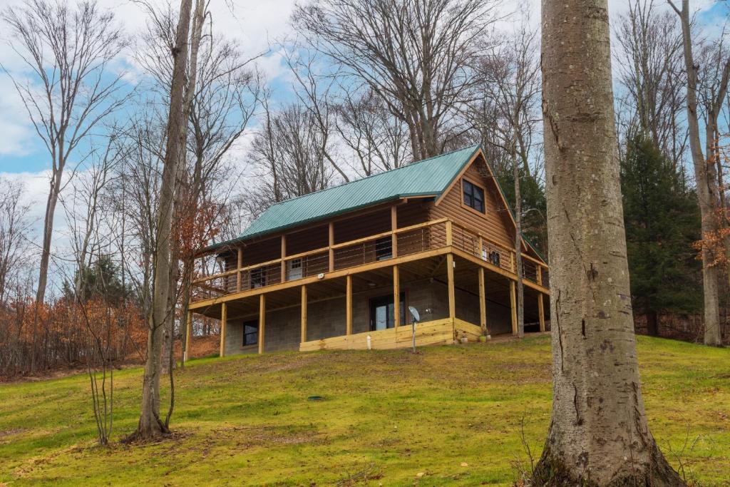 Pine Creek Horseman's Camp Hocking Hills Cabins in South Bloomingville ...